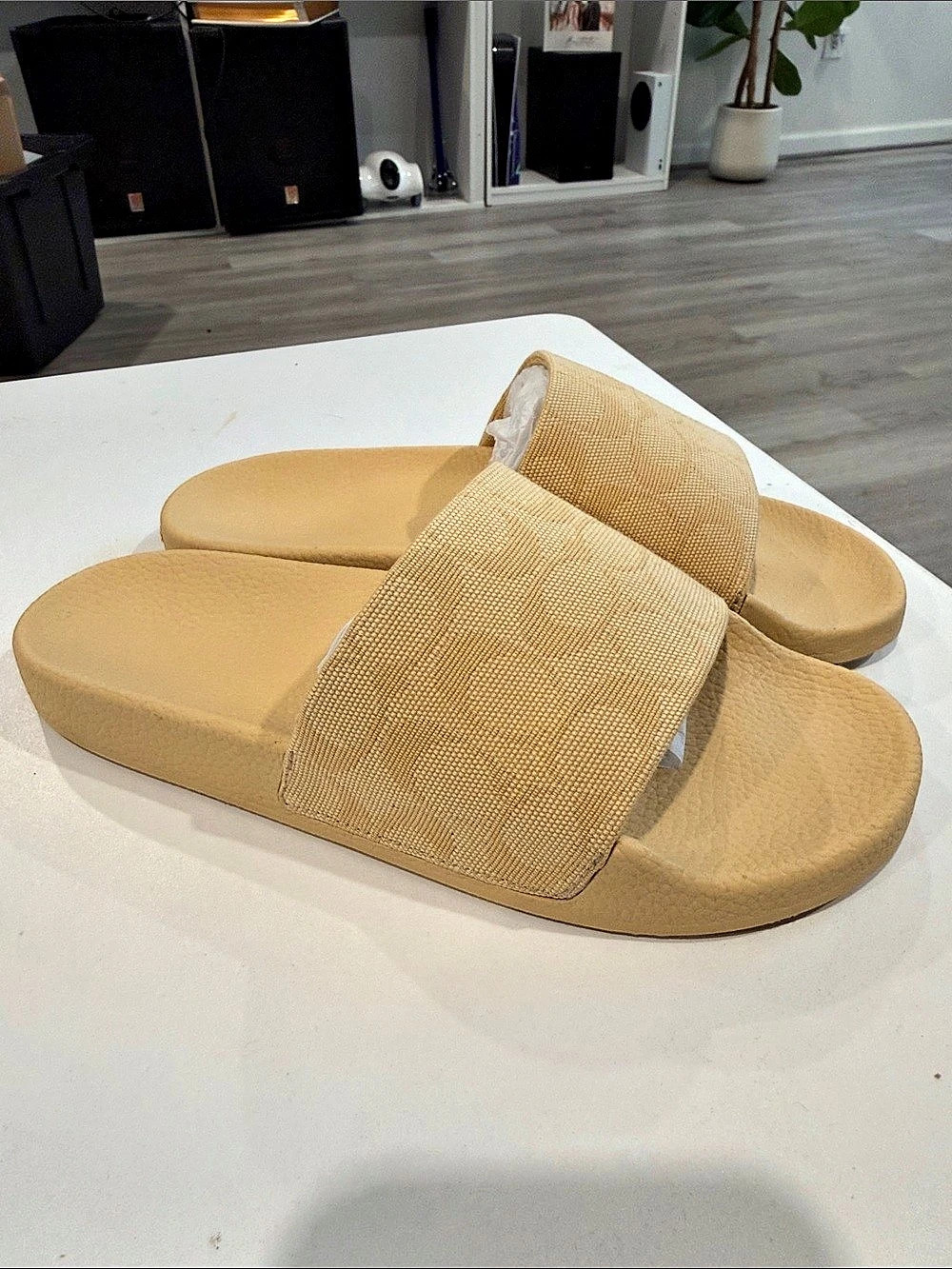 Coach Women’s Udele Sport Slide, Signature Jacquard Woven in Vanilla Size 7 BNIB